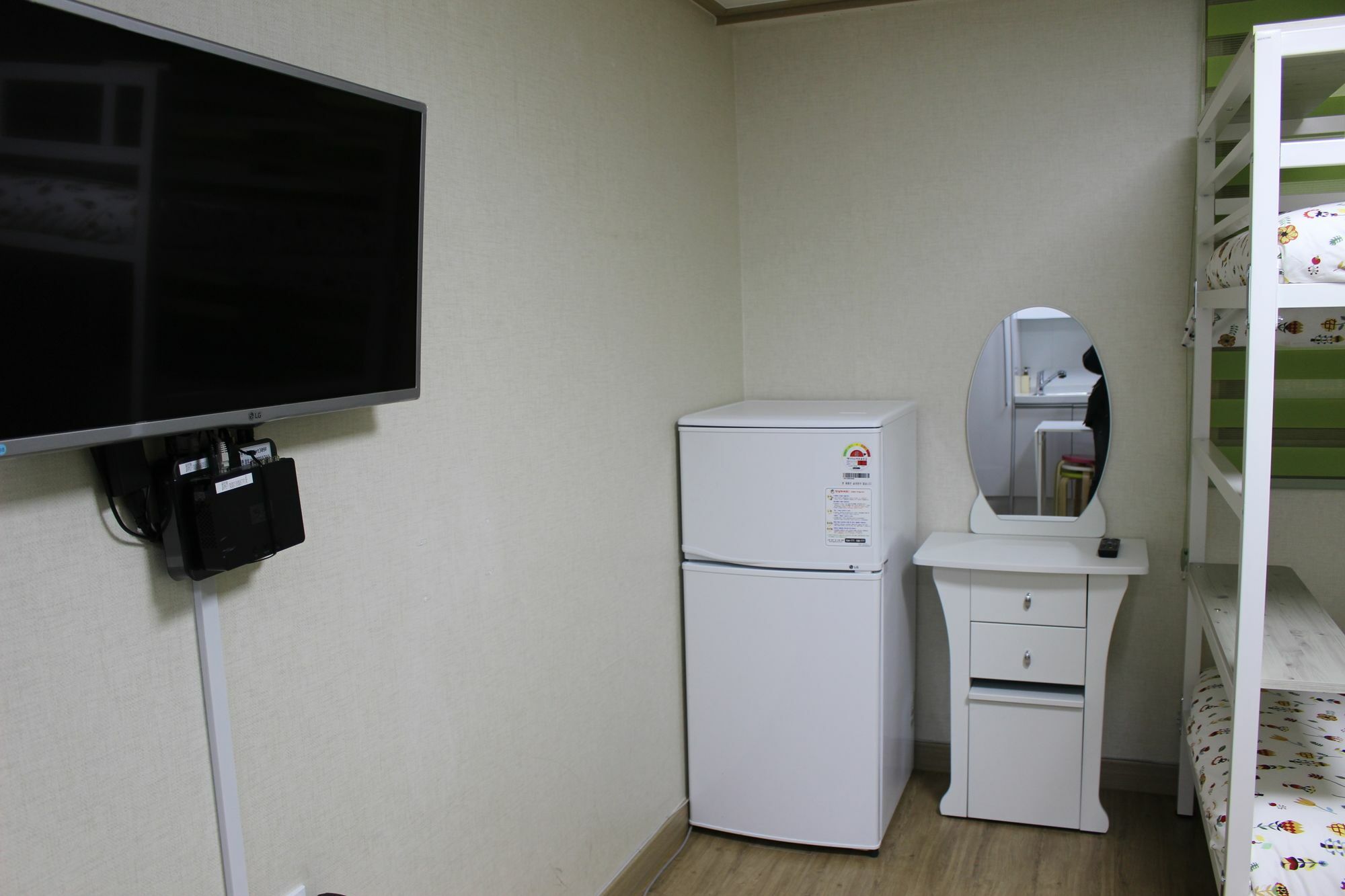 Bunk Guesthouse Hongdae2 Сеул Экстерьер фото